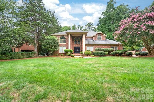 8600 Brownes Pond Ln, Charlotte, NC, 28277-8672 | Card Image