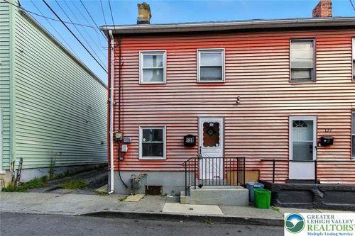 139 W Sycamore St, Allentown, PA, 18102-5154 | Card Image