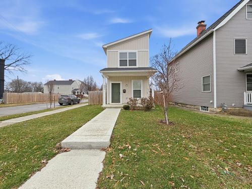 697 Miller Ave, Columbus, OH, 43205-2826 | Card Image