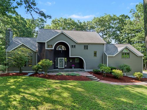 17 Galway Rd, Windham, NH, 03087-1501 | Card Image