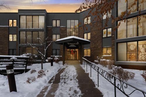 apt-304a-20 Windsor Ln, New Brighton, MN, 55112-3381 | Card Image