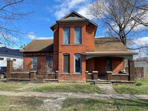 105 S 1st Street, North Manchester, IN, 46962 | Card Image