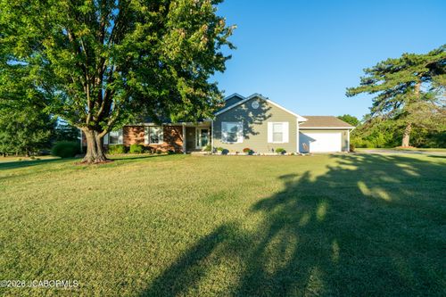 5111 E Flamingo Dr, Hallsville, MO, 65255-9621 | Card Image