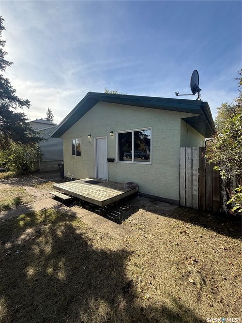 871 110th Street, North Battleford, SK, S9A2G9 | Card Image
