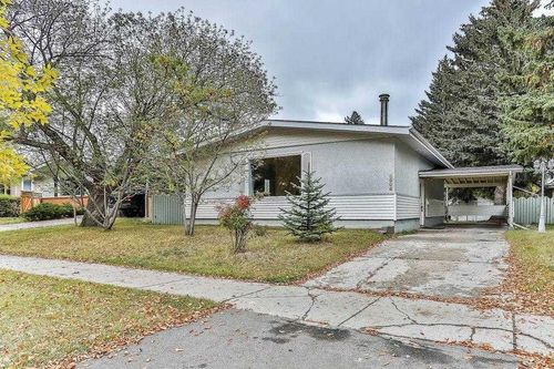 4604 Brisebois Dr Nw, Calgary, AB, T2L2G4 | Card Image