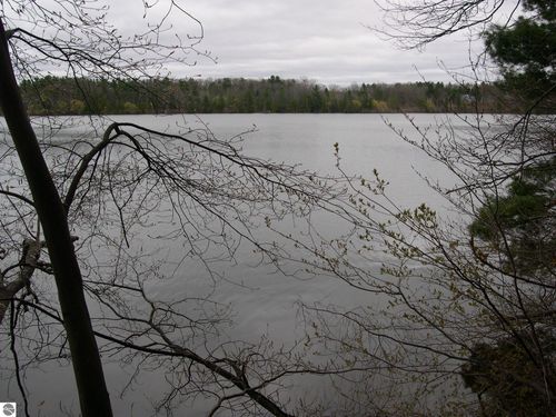 1589 Edgewater Rdg, Traverse City, MI, 49684 | Card Image