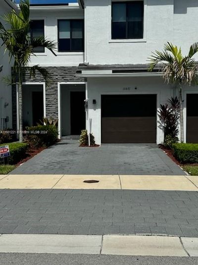 0 - 10871 Sw 232nd Ter, Townhouse with 3 bedrooms, 2 bathrooms and null parking in Homestead FL | Image 1