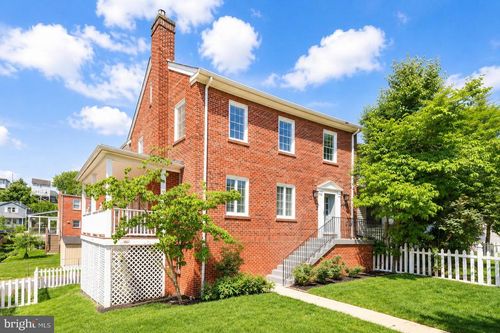 2012 S Glebe Rd, Arlington, VA, 22204-5301 | Card Image