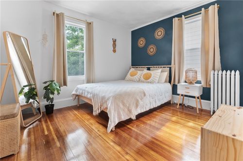 61 Wealth Ave, Providence, RI, 02908-5326 | Card Image