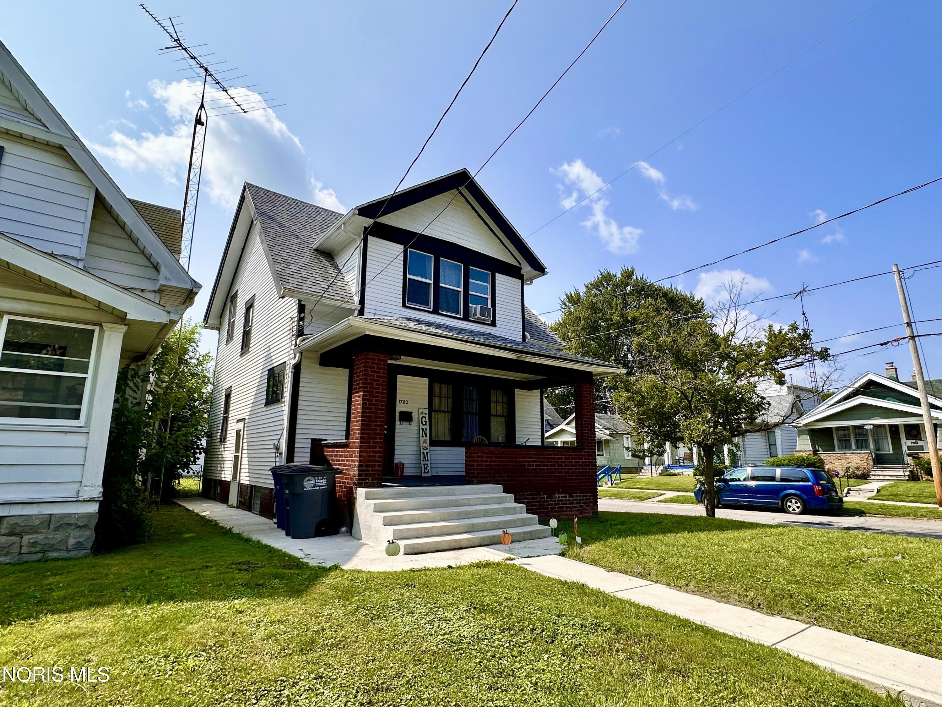 1702 Idaho St, For Sale in Toledo - eXp Realty