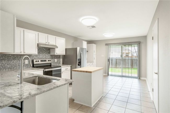 101 Madisons Way, House other with 3 bedrooms, 2 bathrooms and 2 parking in Buda TX | Image 6