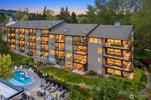 202-9201 Juanita Dr, Kirkland, WA, 98034-6127 | Card Image