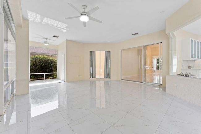 10310 Carroll Cove Pl, House other with 4 bedrooms, 4 bathrooms and null parking in Tampa FL | Image 43