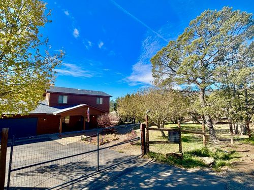 3 Del Oso Ln, Cedar Crest, NM, 87008-9541 | Card Image