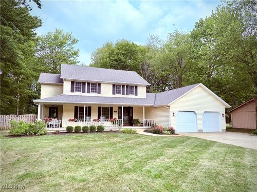 1125 Royal Dr, Amherst, OH, 44001-2765 | Card Image