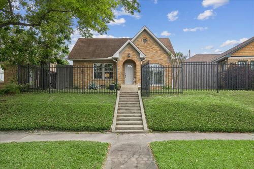 2108 White Oak Dr, Houston, TX, 77009-7409 | Card Image