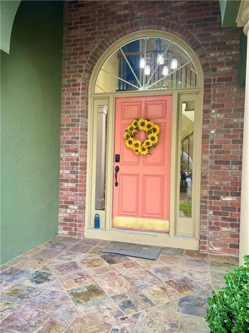 9009 Kentucky Ave, Kansas City, MO, 64157-8520 | Card Image
