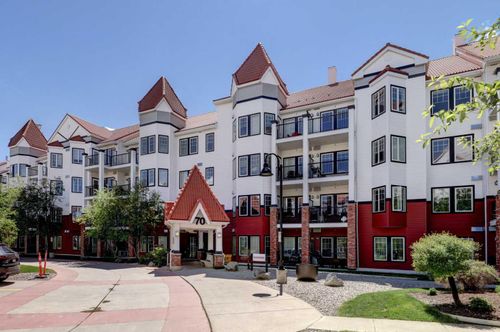 220-70 Royal Oak Plaza Nw, Calgary, AB, T3G0C6 | Card Image