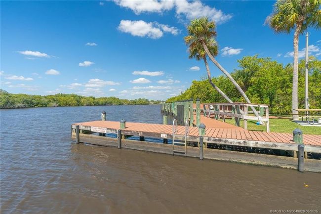 APT-207 - 450 South River Dr, Condo with 2 bedrooms, 2 bathrooms and null parking in Stuart FL | Image 28