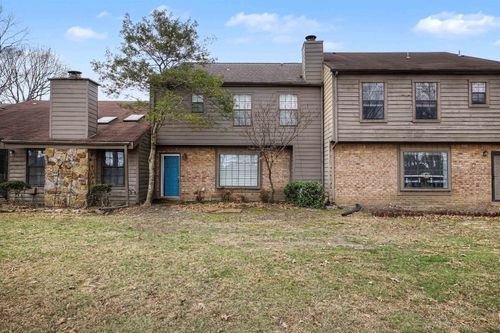 49-1674 E Ravenhill Dr, Germantown, TN, 38138-2456 | Card Image