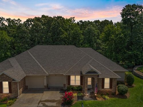 18 Highland Pkwy, Bella Vista, AR, 72715-2383 | Card Image