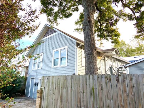 a-1135 Woodland St, Houston, TX, 77009-6547 | Card Image