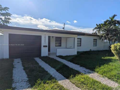 01-14321 Boggs Dr, Miami, FL, 33176-6426 | Card Image