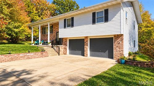 1001 Cedar Ridge Dr, Houston, MO, 65483-2100 | Card Image