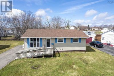 22 Stacey Ave, House other with 3 bedrooms, 1 bathrooms and null parking in North Sydney NS | Image 3