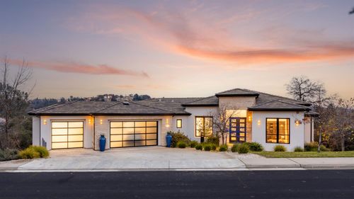 635 Lakeridge Dr, Auburn, CA, 95603-6067 | Card Image