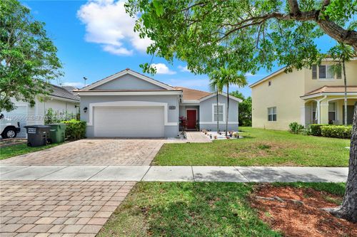 3472 Ne 2nd St, Homestead, FL, 33033-8009 | Card Image