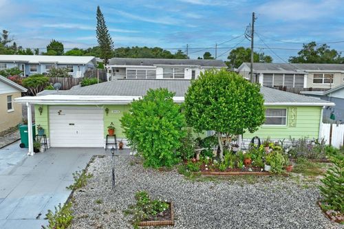 unit-5-3415 Clydesdale Dr, HOLIDAY, FL, 34691-1516 | Card Image