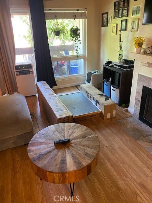 21372 Brookhurst St, Huntington Beach, CA, 92646-7341 | Card Image