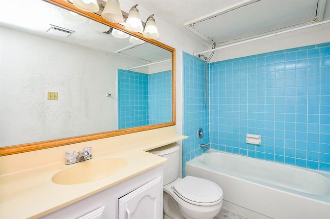 6915 Jeb Stuart Dr, House other with 3 bedrooms, 2 bathrooms and 1 parking in Richmond TX | Image 14