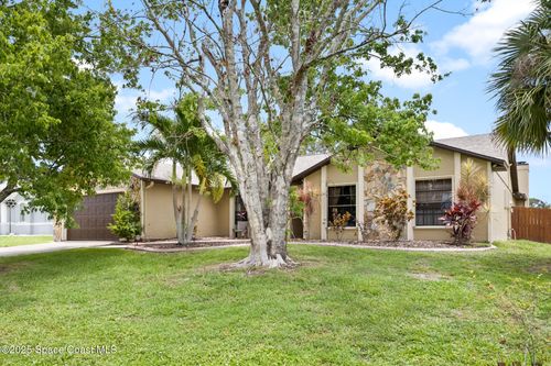 1271 Medina Ave Nw, PALM BAY, FL, 32907-7846 | Card Image