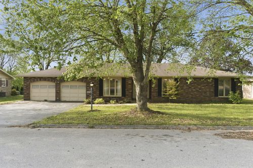 1424 E Laverne Street, Bolivar, MO, 65613 | Card Image