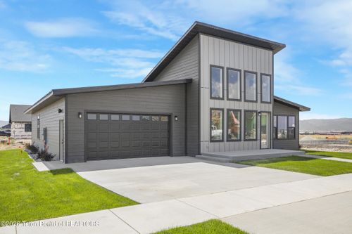 1045 Iroquois Way, Driggs, ID, 83422 | Card Image