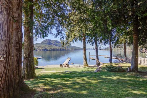 7774 Sunset Dr, Lake Cowichan, BC, V0R2G0 | Card Image