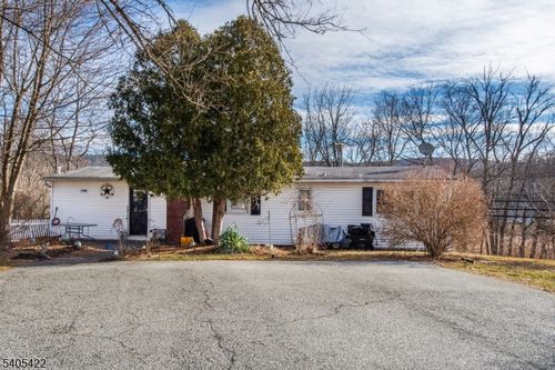 6 Mulberry St, Hamburg, NJ, 07419-1310 | Card Image