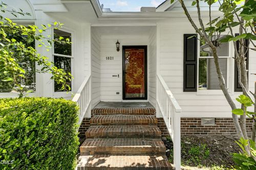 1821 Winway Dr, Raleigh, NC, 27610-4563 | Card Image
