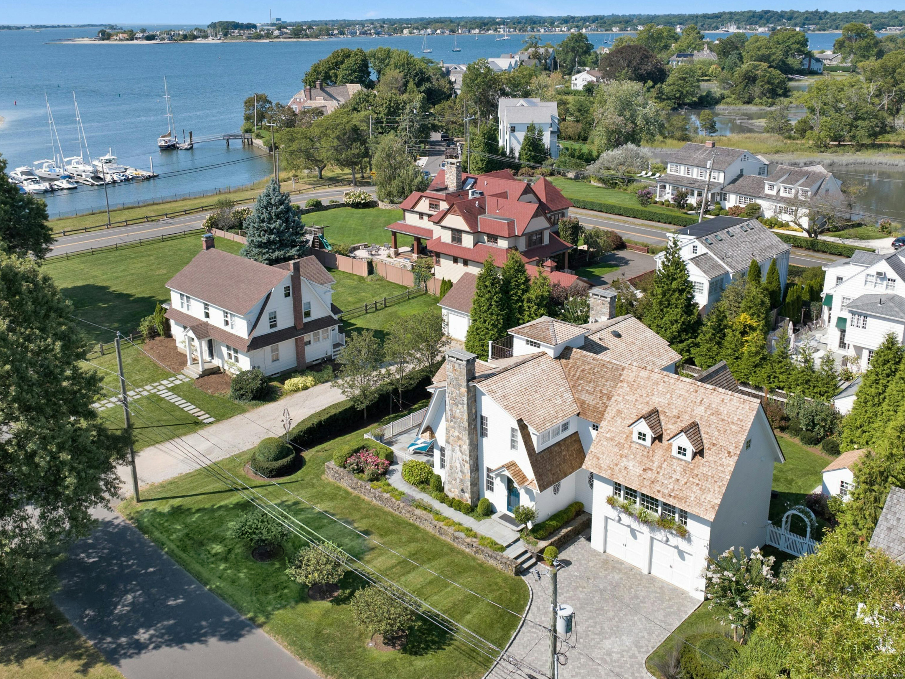 Roosevelt Rd, Westport, CT 06880