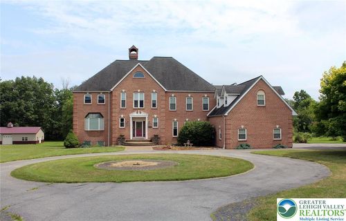 3045 W Scenic Dr, DANIELSVILLE, PA, 18038-9633 | Card Image