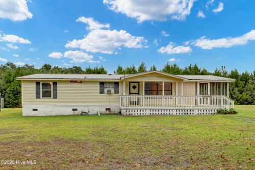 250 Bream St, Holly Ridge, NC, 28445-8506 | Card Image