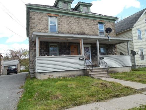 618 Addison St, Watertown, NY, 13601-2121 | Card Image