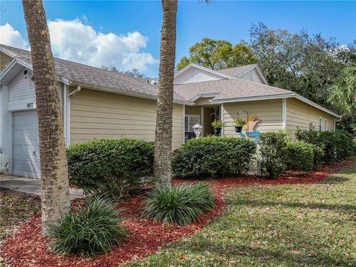 1877 Sixty Oaks Ln, Vero Beach, FL, 32966-1075 | Card Image