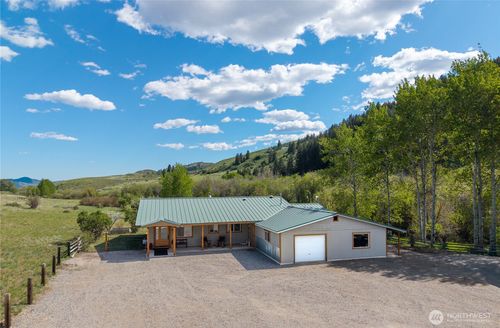 446 Rendezvouz Rd, Winthrop, WA, 98862 | Card Image