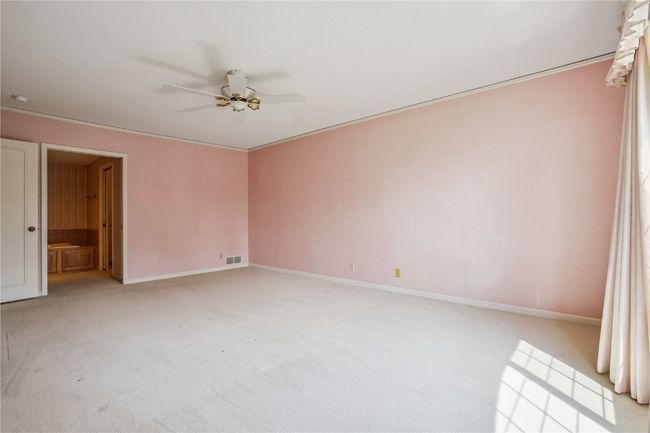 PRIMARY BEDROOM | Image 14