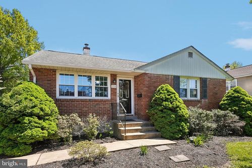 3715 Round Meadow Ln, Hatboro, PA, 19040-3608 | Card Image