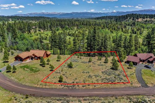 8 Targhee Ct, McCall, ID, 83638 | Card Image