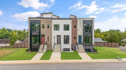 210 Granite Dr, Sevierville, TN, 37876 | Card Image